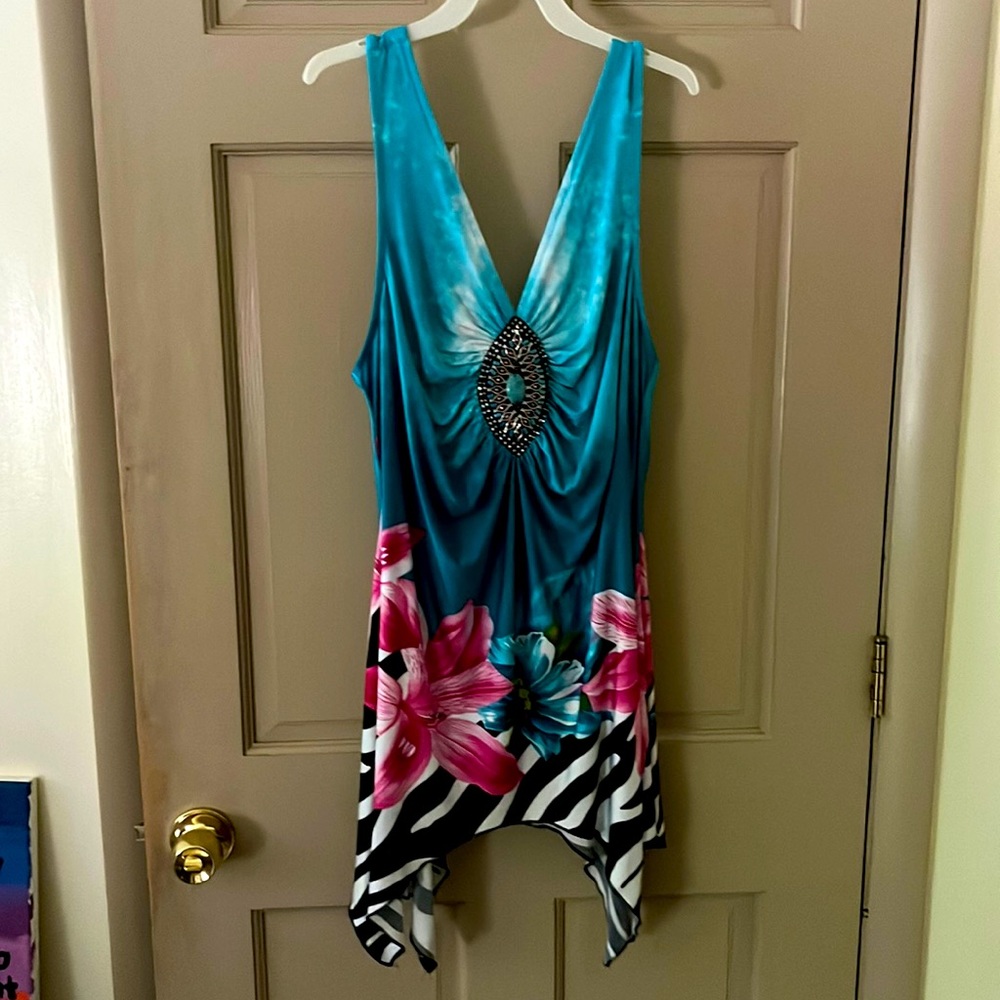 Venus embellished floral top